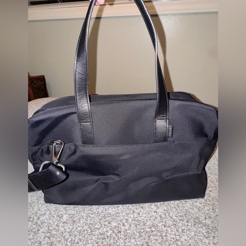 AWAY Everywhere bag with black leather handles